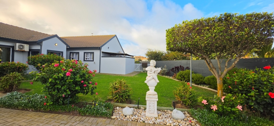 4 Bedroom Property for Sale in Country Club Western Cape